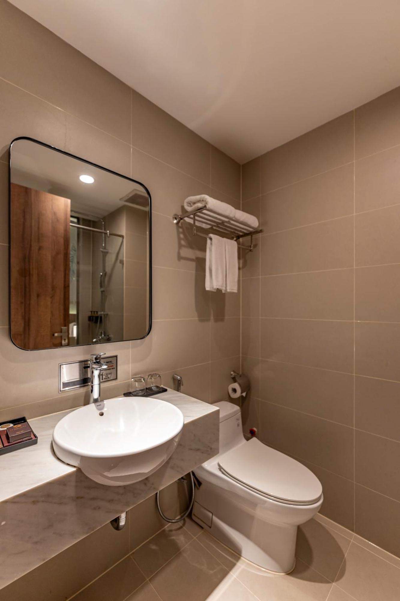 Thanh Long Hotel - Bach Dang Bandar Ho Chi Minh Luaran gambar